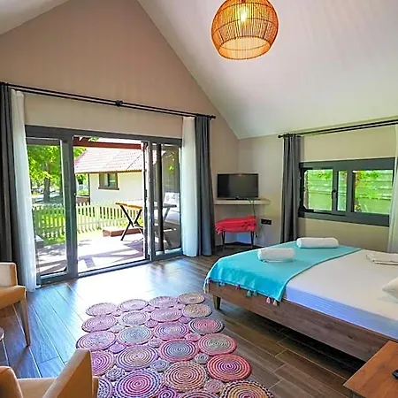 Dalyan Riverside Private Gaia Koru With Swimming Pool Adults Only Ortaca (Mugla)